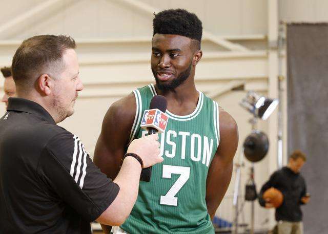 记分板给到 记分板给到